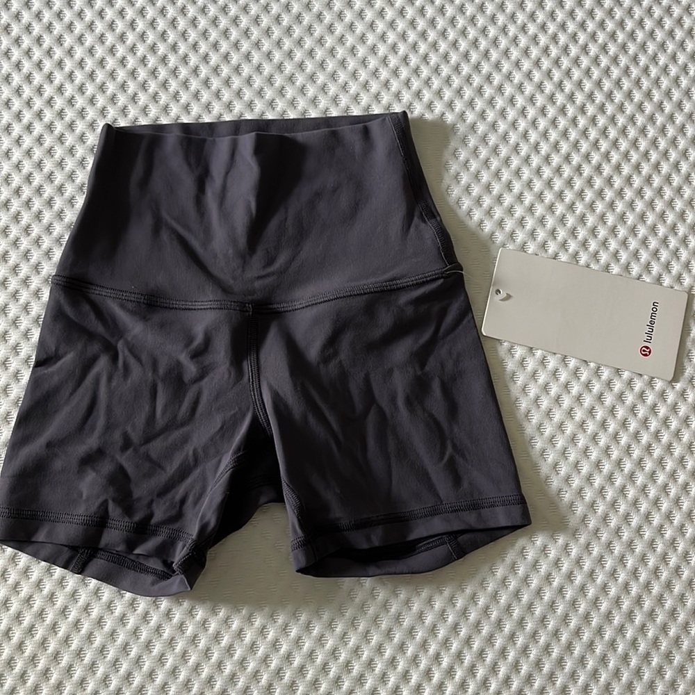 NWT Lululemon Align HR Short 4”